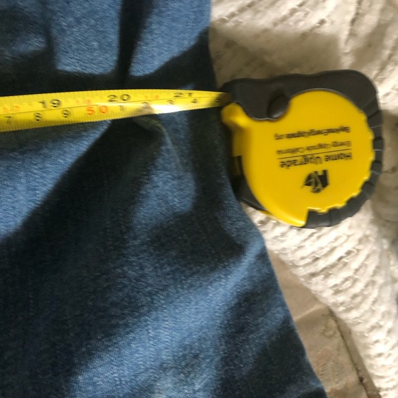 ❤️LuLaRoe Denim Embroidered Jacket - EUC $20 or $15 w/offer - Picture 6 of 10